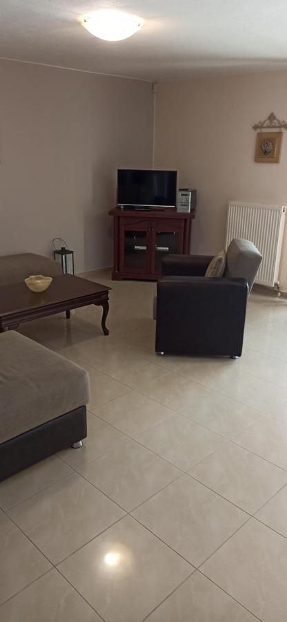 Fotini'S Apartment 2 Néa Péramos Екстериор снимка